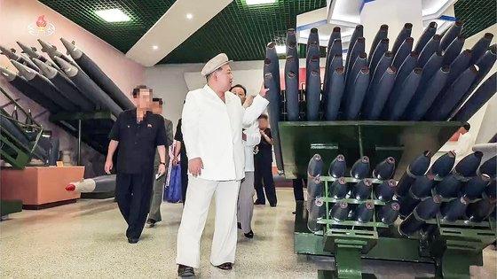#韩国政治#【韩国政府称朝鲜正大量向俄罗斯提供武器弹药】

韩国军方认为，朝鲜不