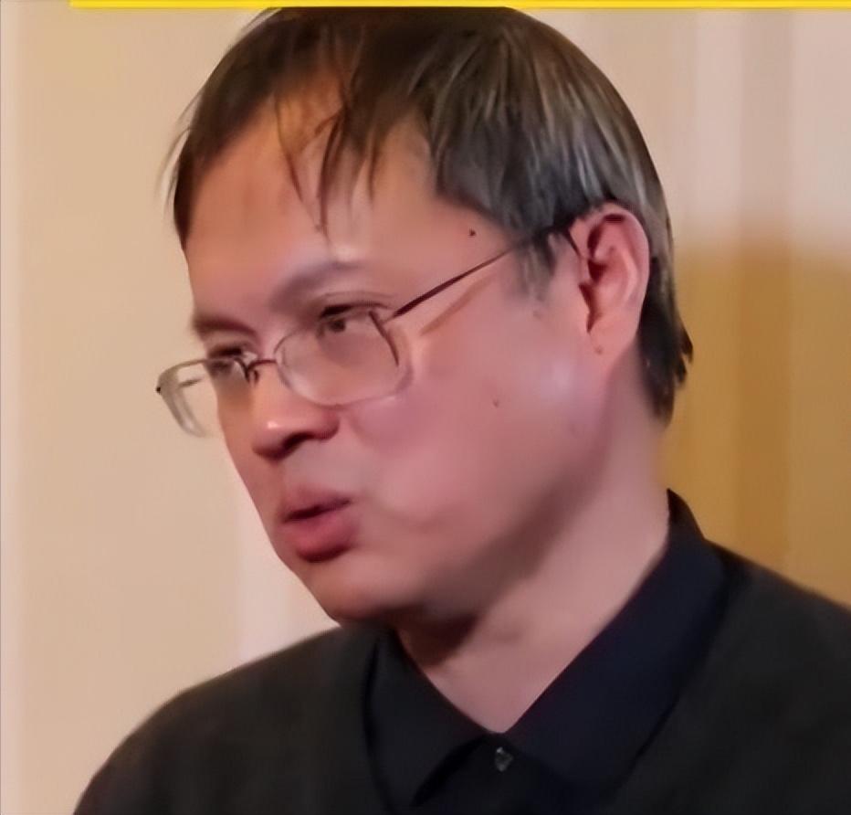人口专家黄文政曾表示，不管开放几胎，中国人口还是会快速萎缩，未来10年，中国新增