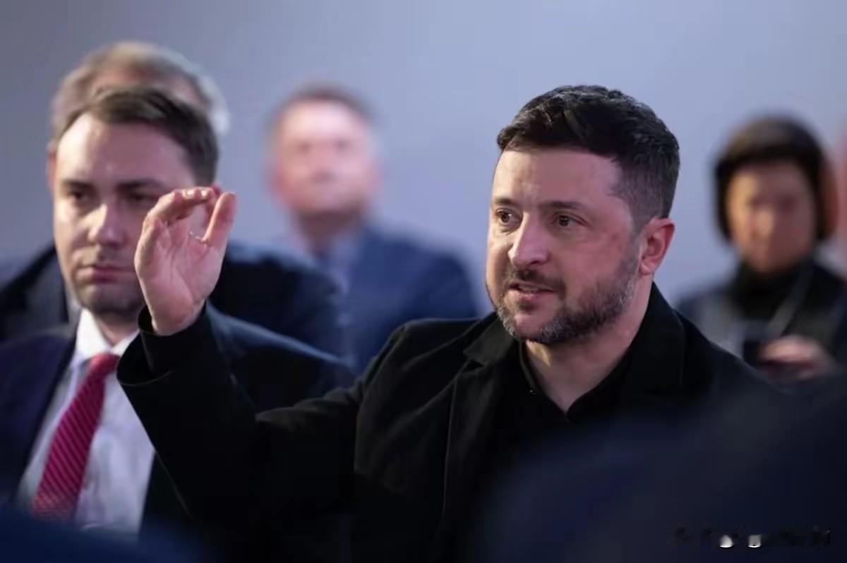 泽连斯基：普京攻占乌东需
80万条生命至少两年
2月4日接受法媒采访称，团队谈判