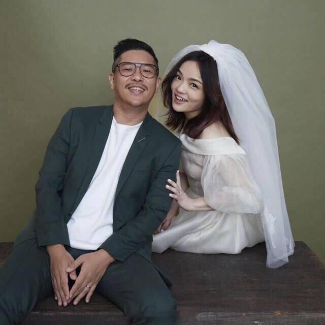 徐佳莹方回应婚变曝徐佳莹比尔贾婚变 据台媒爆料，婚姻疑似有变，知情人士称两人孩子