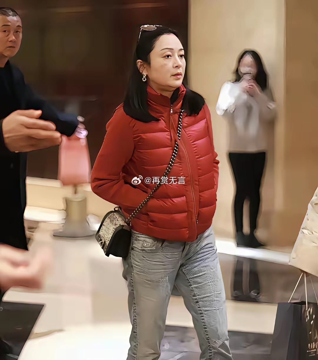 曾经的万人迷，是多少人心头的白月光。如今美人迟暮，你还能一眼认出她吗？ 