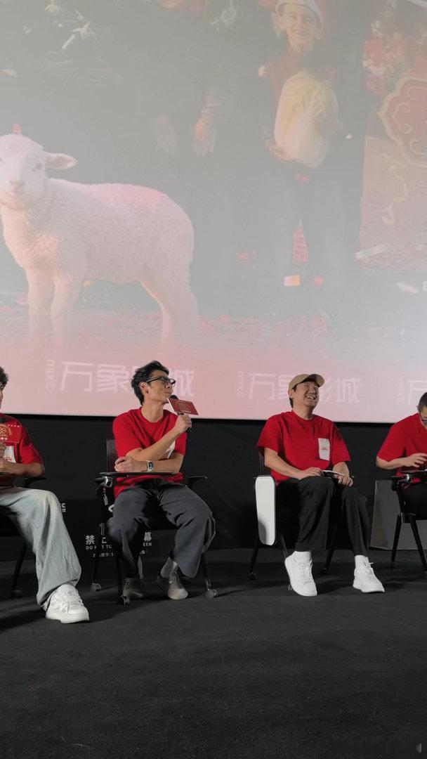 蒋奇明讲述马俊生的遗憾马俊生的遗憾是没当上老板一边是角色厚重的故事感，一边是沈腾