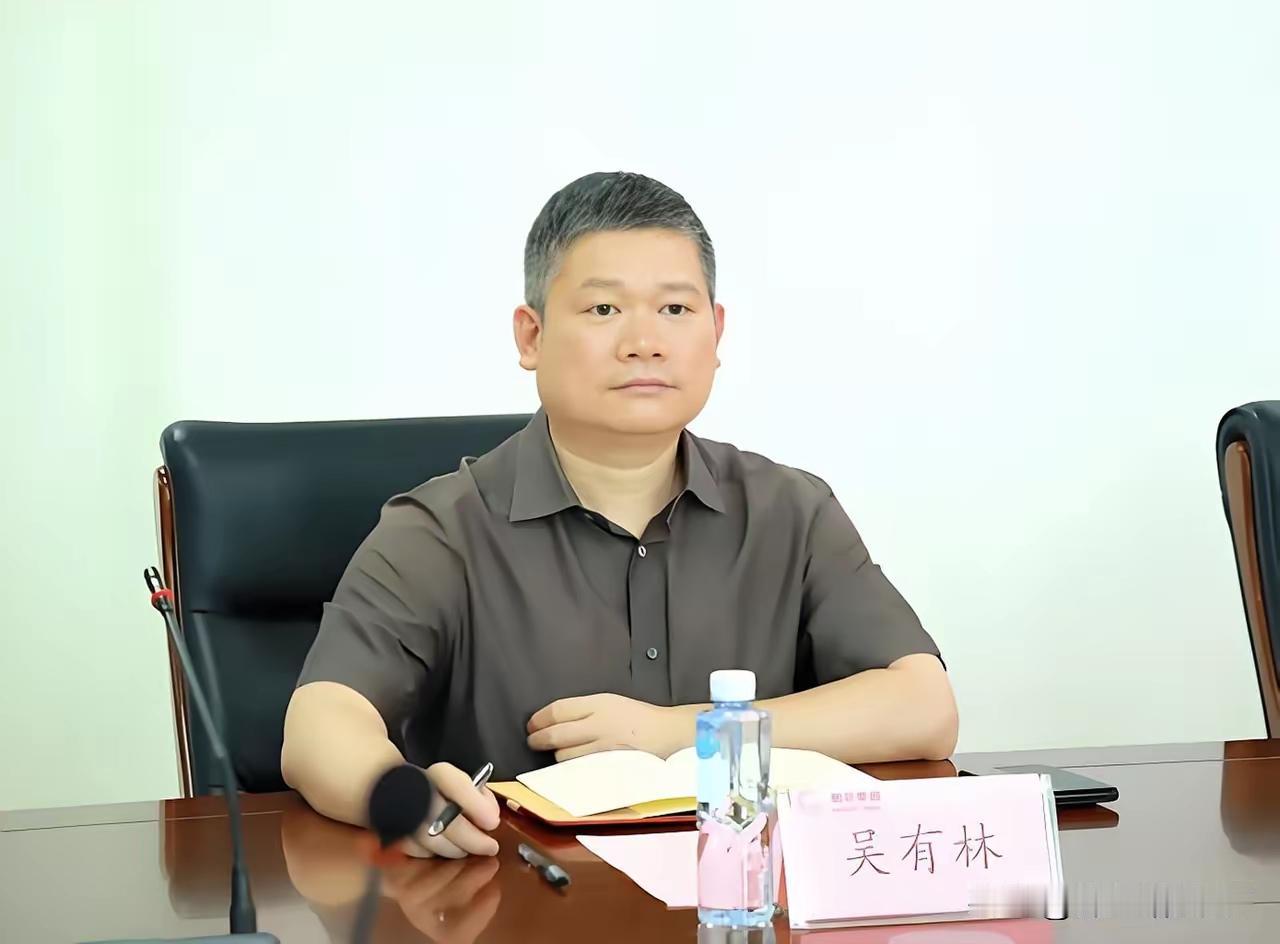 之前刷到傲农生物的吴有林，才发现这位福建猪王的起点比很多人想象的接地气多了。
1