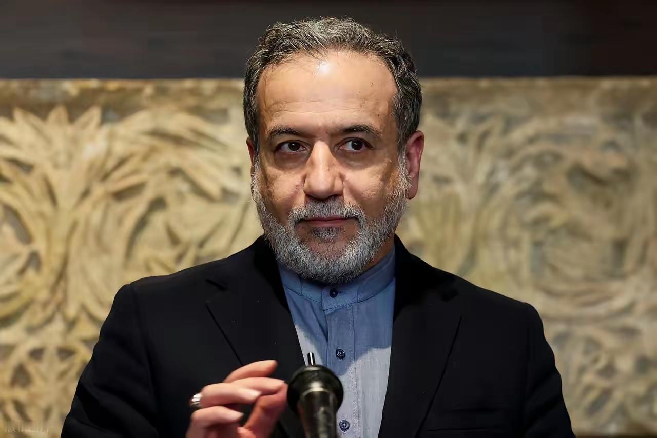 伊朗传来最新消息
2026年4月25日，伊朗国防部宣布了一个重磅消息：直到停火前