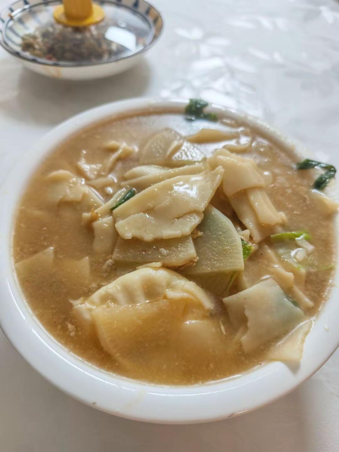 冬天来了，就好这一口黄陂豆丝～ 味直浓时是故乡，老爸特地回去买的豆丝，还是以前的