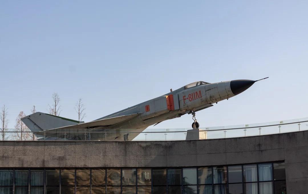 长空有迹，风骨永存｜歼8IIM
歼8IIM是基于歼8II的改型，于1996年首飞