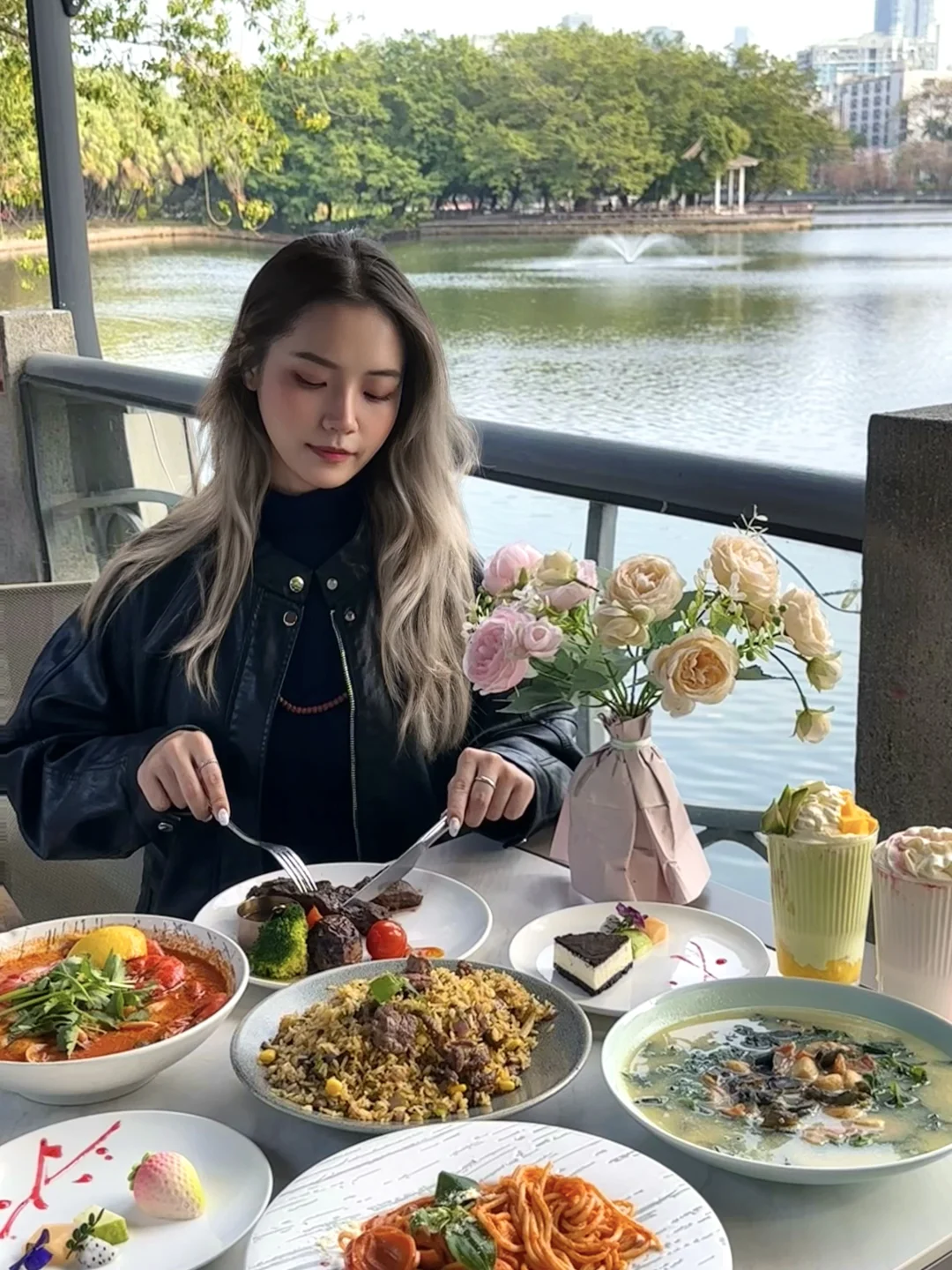 情人节就带crush来这家湖景餐厅🥂