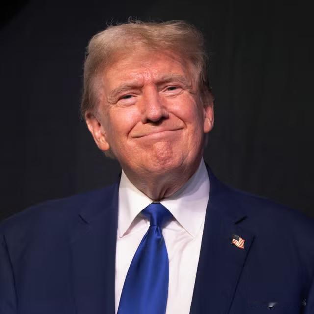 突发新闻：特朗普称，墨西哥总统克劳迪娅·谢恩鲍姆同意关闭南部边境，阻止移民大篷车