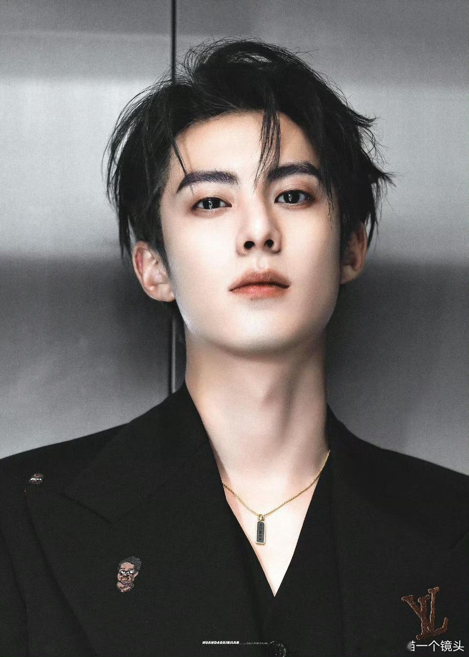 刚上线发现王鹤棣啥也没干被拉出来，打球有什么问题 