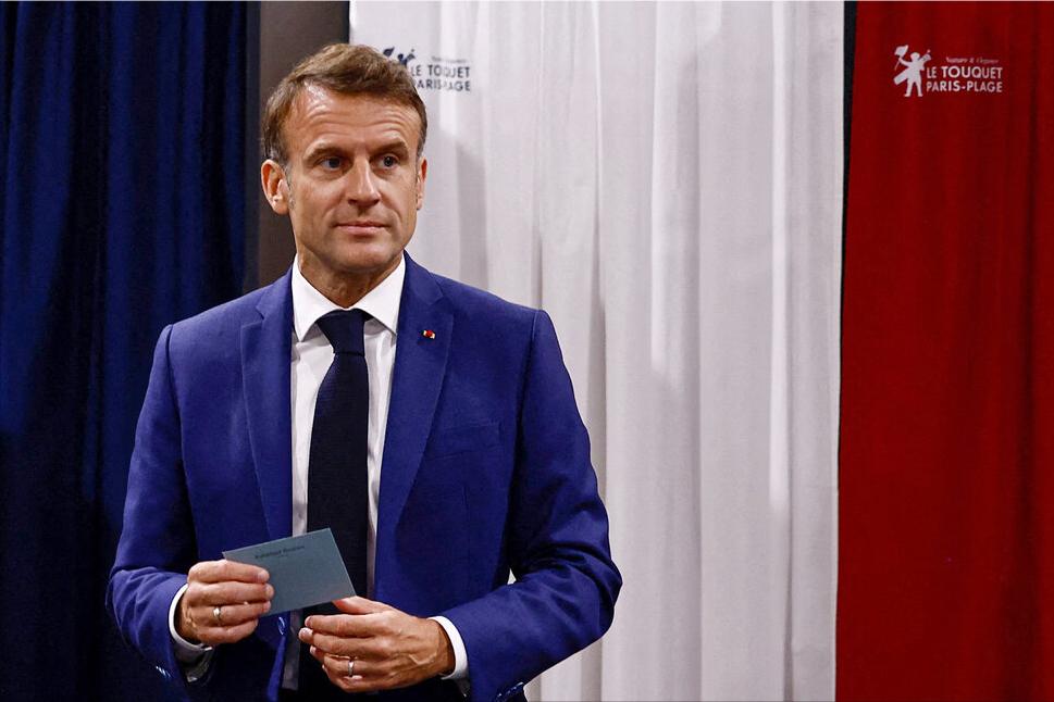重磅！
法国可能要把圆明园被抢走的宝贝，连同当年抢走的紫禁城藏品归还给中国了。