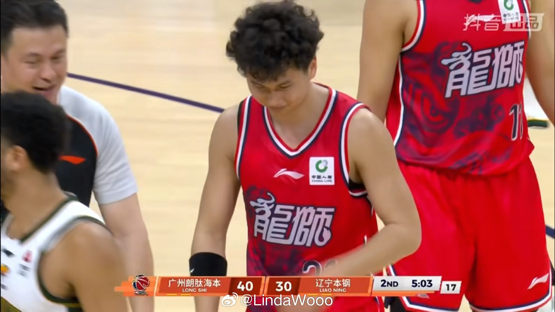 文杰这两场比赛的上场顺位已经前置他一直说努力×等待 他等到了 也善于抓住机会目前