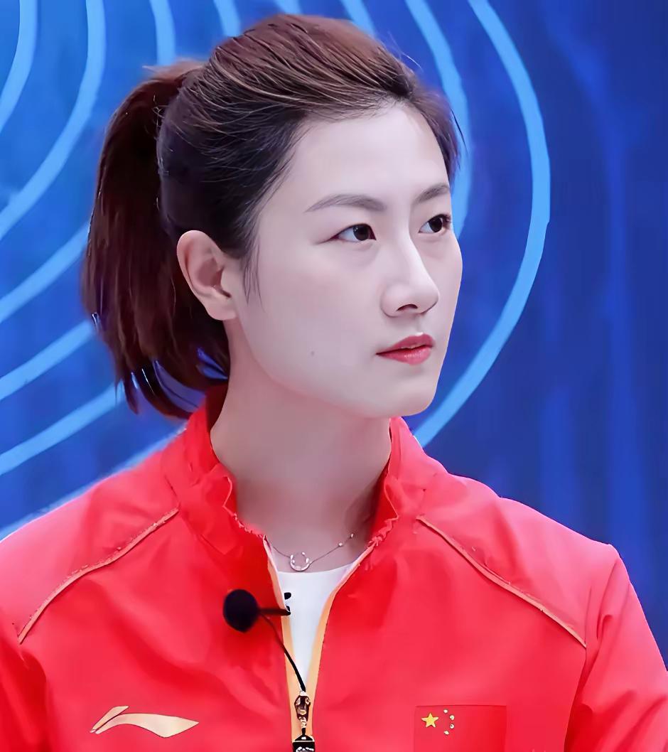 王皓太开心了，自己刚入职北京先农坛体校就换校长了。校长不是别人，而是自己的曾经的