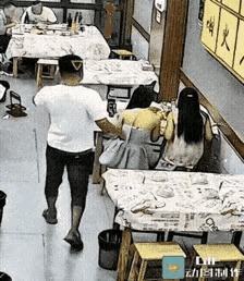 很多人不懂什么是猥亵，这应该算吧。