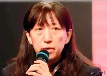看到女排世锦赛铩羽而归，我不经意想到三点建议[玫瑰]
1. 排协领导层把郎导加进