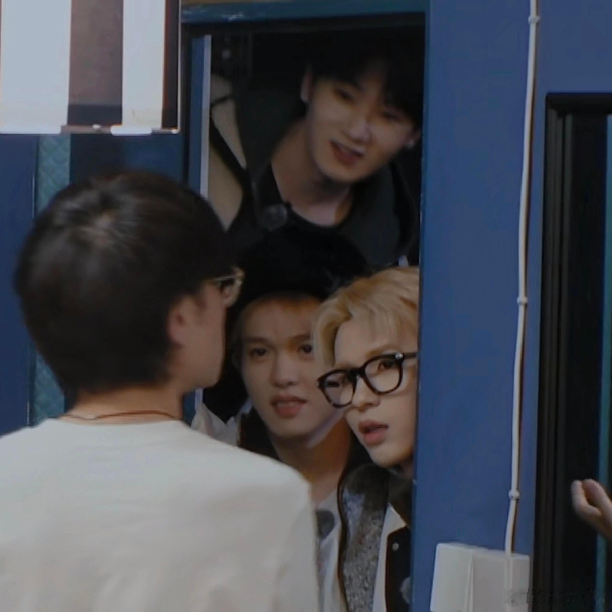 十个勤天三个脑袋挤在一个小框框里好幸福三个都是萌萌的呢十个勤天  |  种地吧 