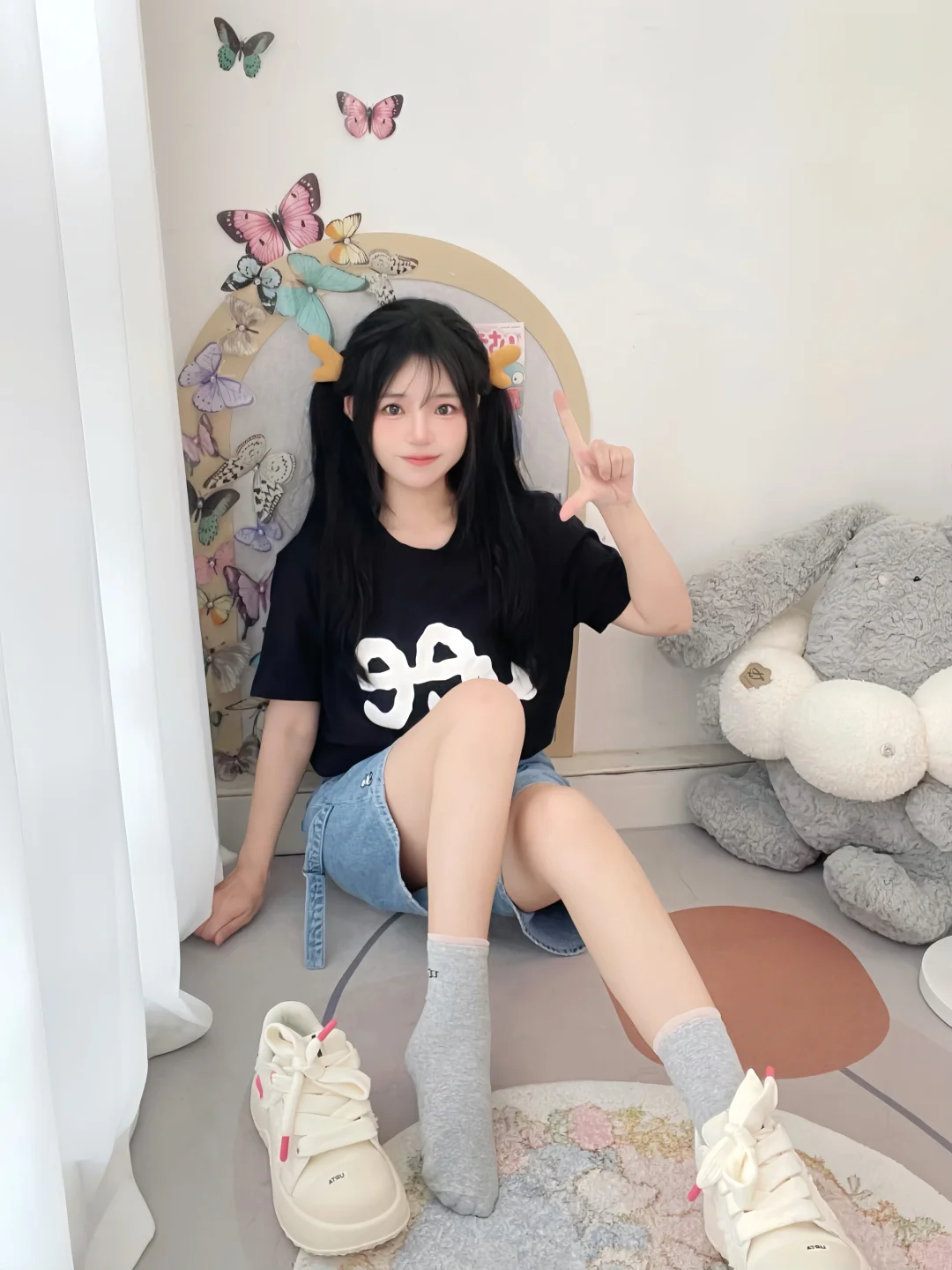 好喜欢我的双马尾～♪ ·˚