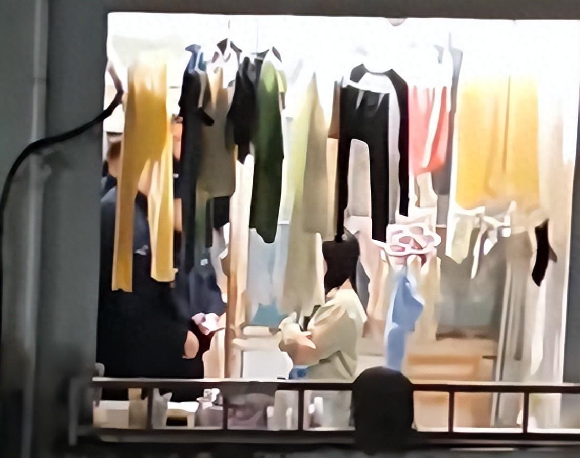 胆大包天！谁能想到，高等学府里竟会发生外国留学生夜闯女生宿舍的事？


最近三峡