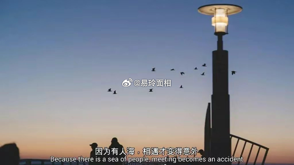 巨蟹作为一个情感丰富的水象星座女孩，本身应该是爱情至上的，其实面对爱情，巨蟹是挺
