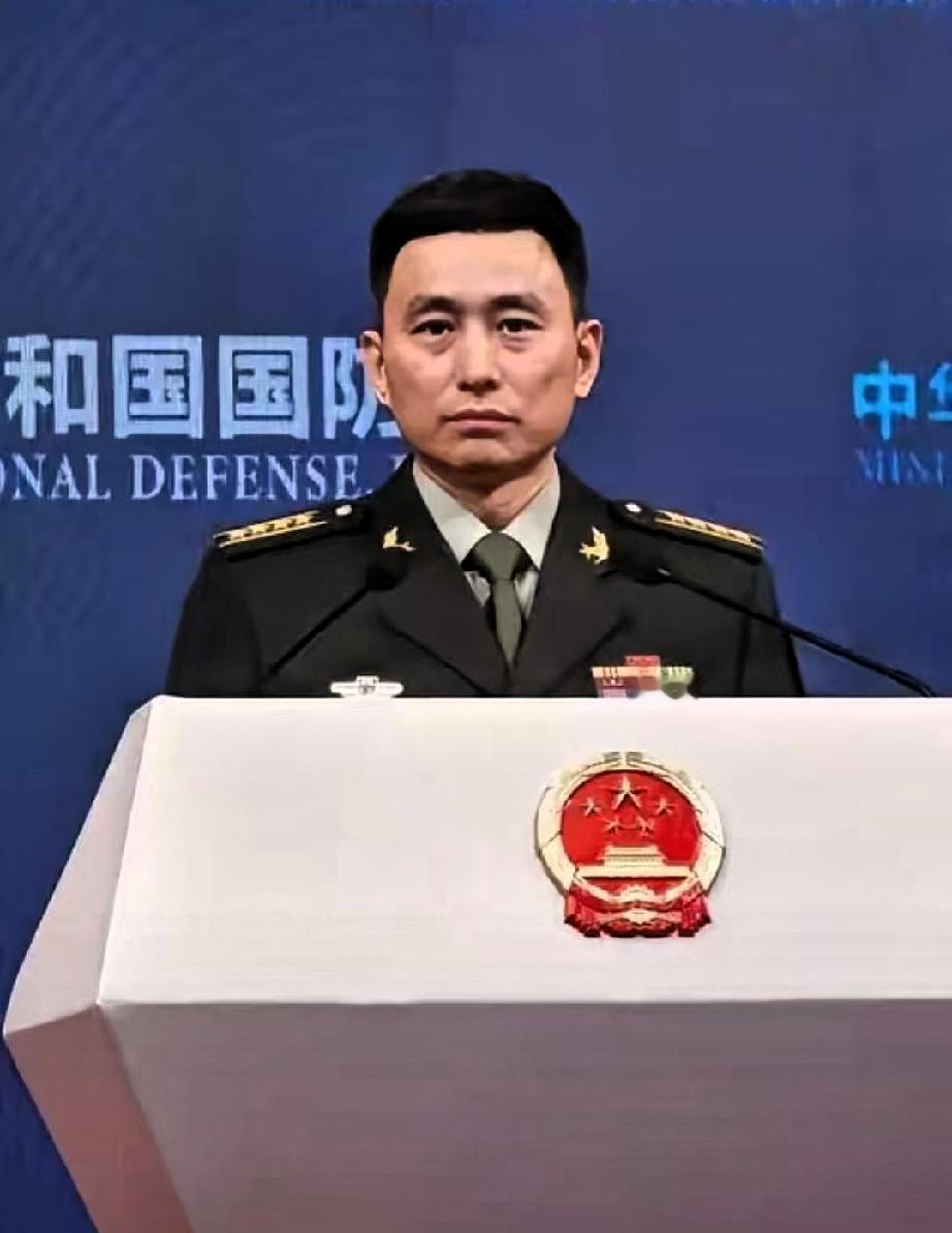  
 
就在刚刚，
中国南部战区发布严正声明，
2月27日，针对美日菲在巴士海峡