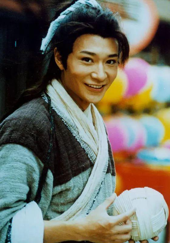 好久不见的李宗翰出现在热播剧《长安二十四计》中，脸看起来有点不自然，不过他本人是