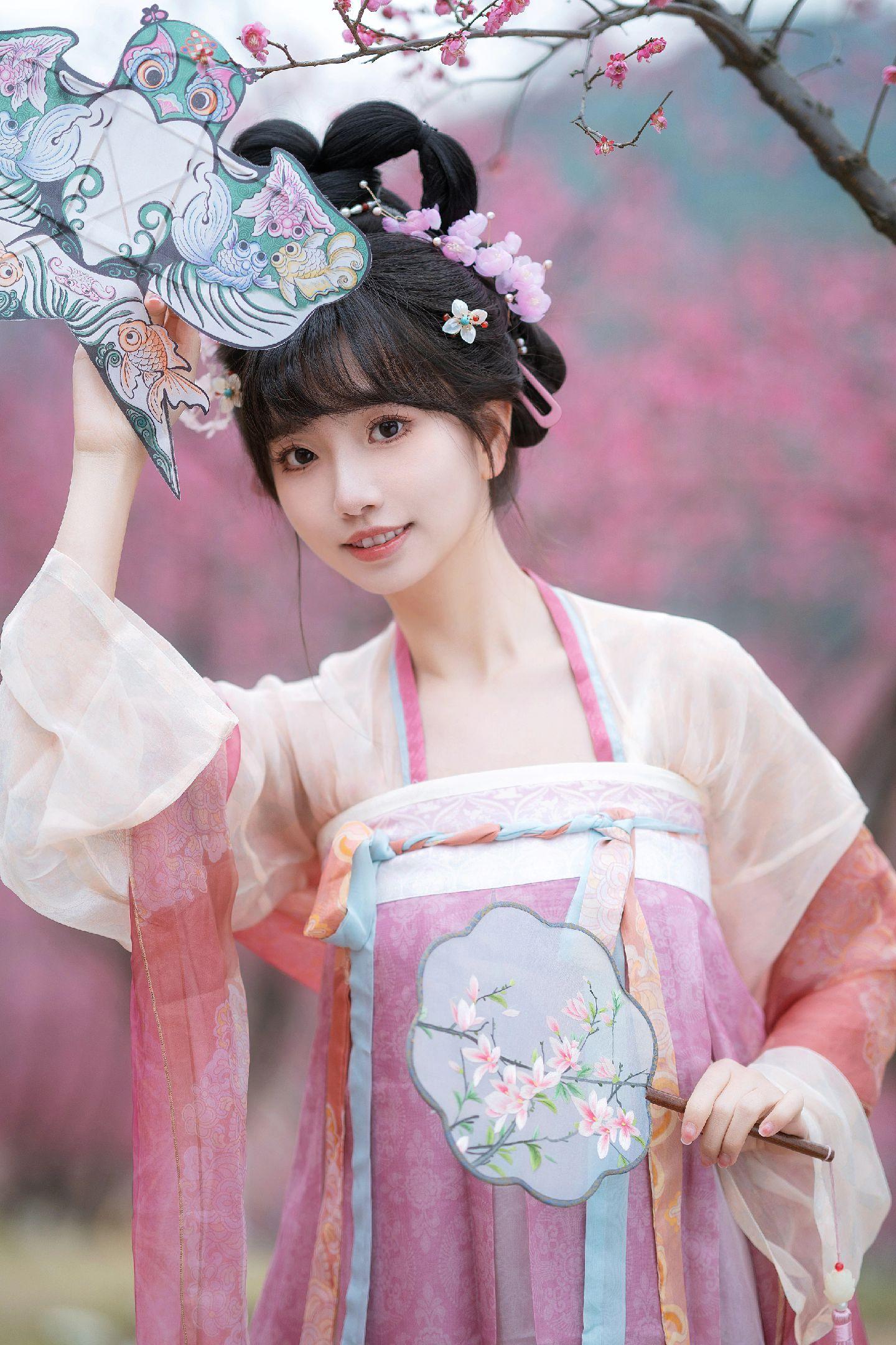 春来无事 只为花忙🌸。