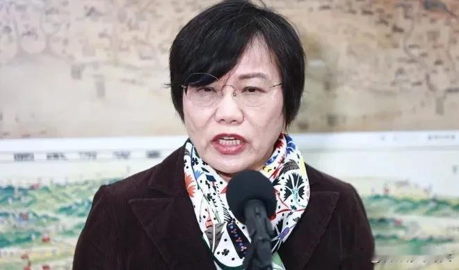 就在刚刚，
台当局彻底破防了，
5月9日，大陆宣布铁腕制裁“台独”顽固分子刘世芳