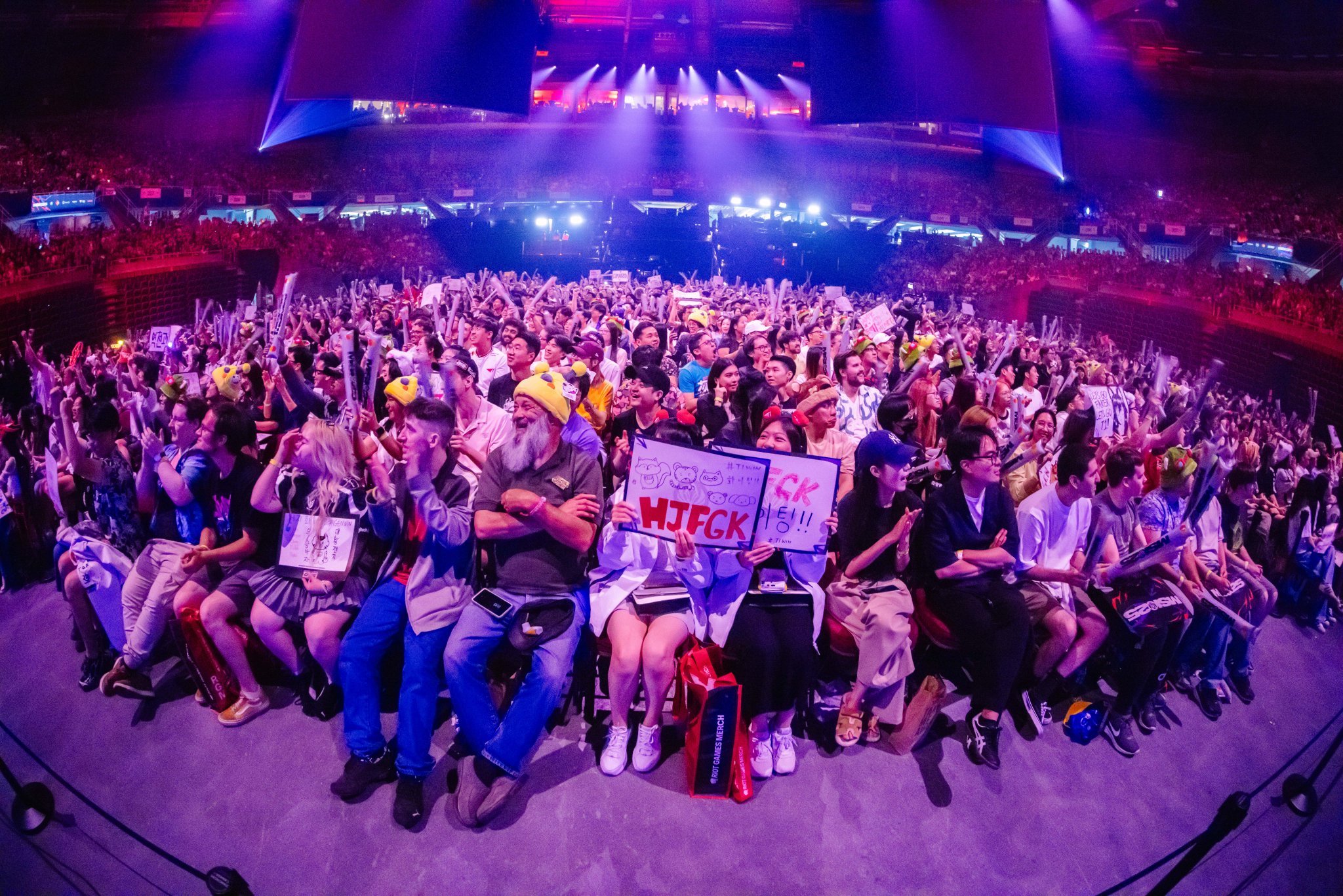 LOL官推更新谢谢温哥华带来精彩绝伦的MSI比赛！2025msi2025季中冠军