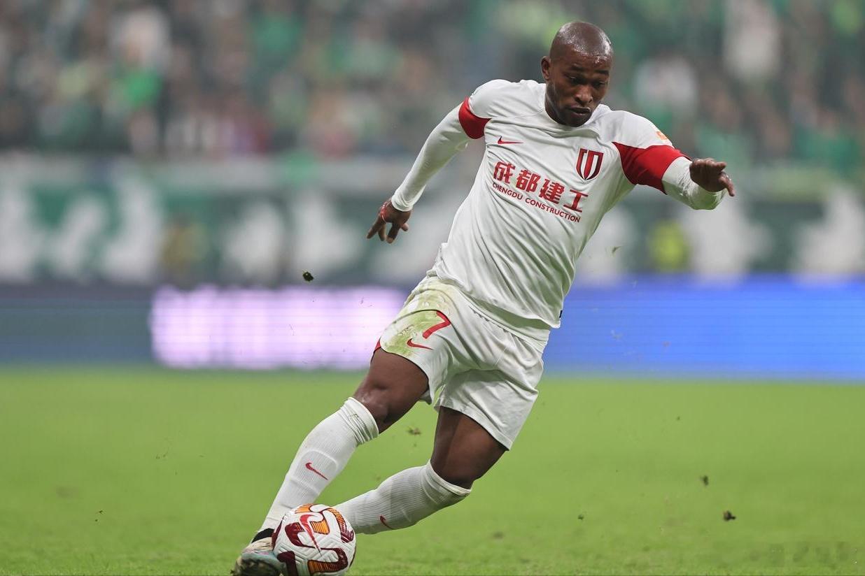 过往与北京国安的比赛，给你印象最深的成都蓉城球员是谁？必须是……“黑娃”帕拉西奥