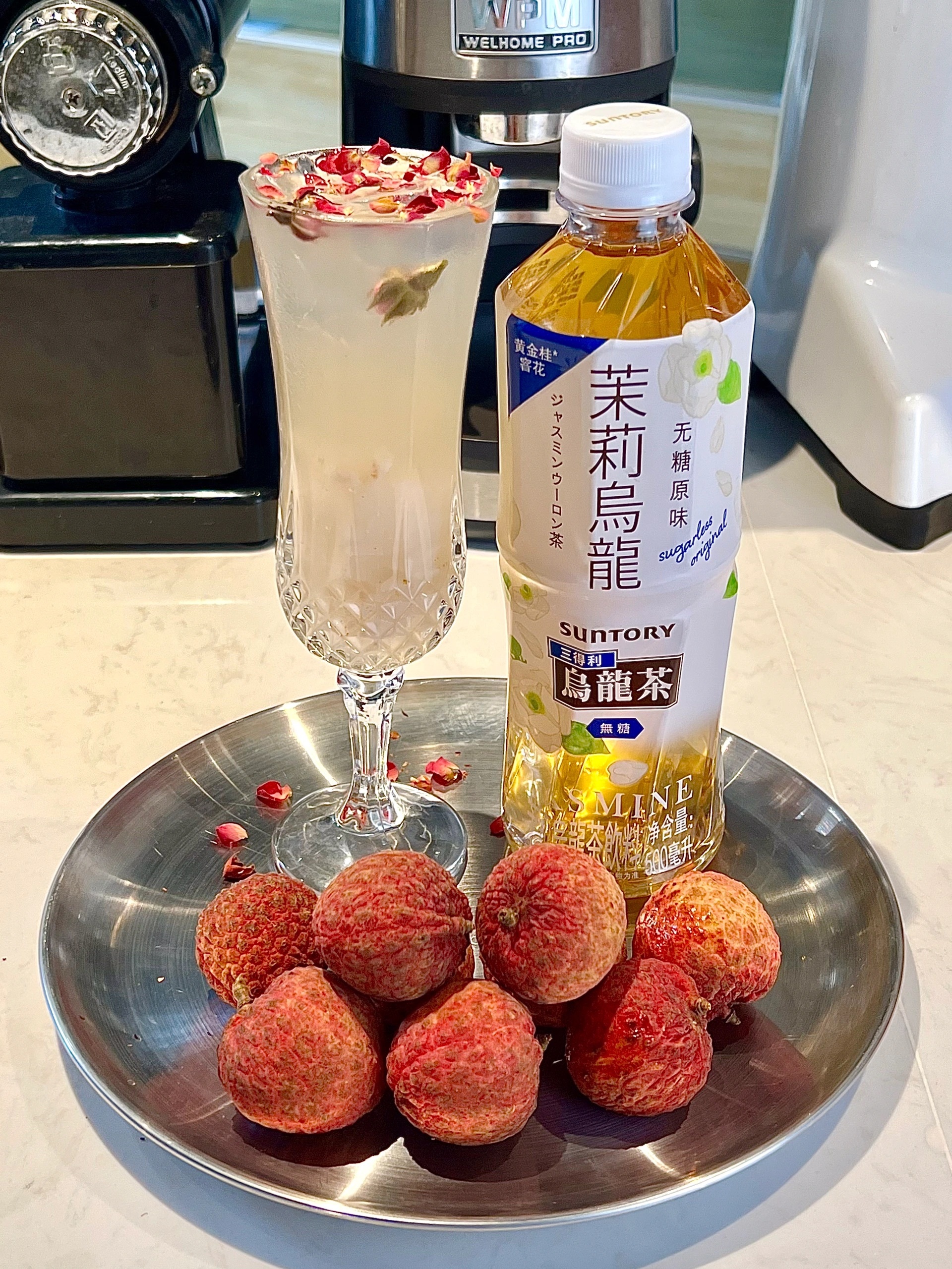 网友真的没骗我😭这杯真的巨好喝！！夏天的荔枝饮真的太好喝了吧！！淡淡的玫瑰清香