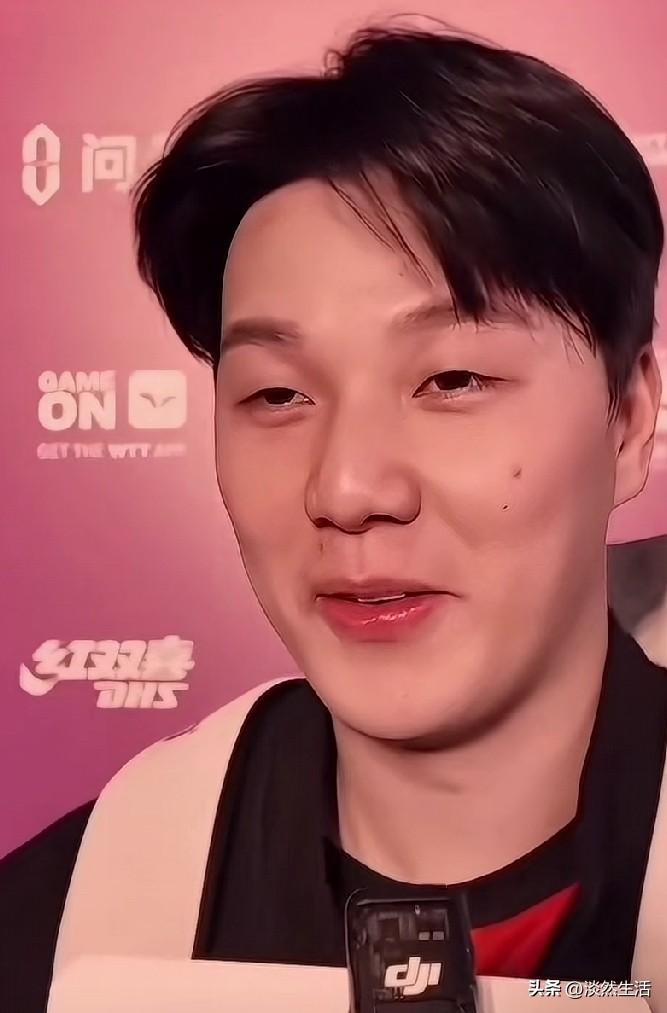 王楚钦就是外协的“白月光”!

韩国乒乓球运动员“安宰贤”当被记者问：王楚钦是您