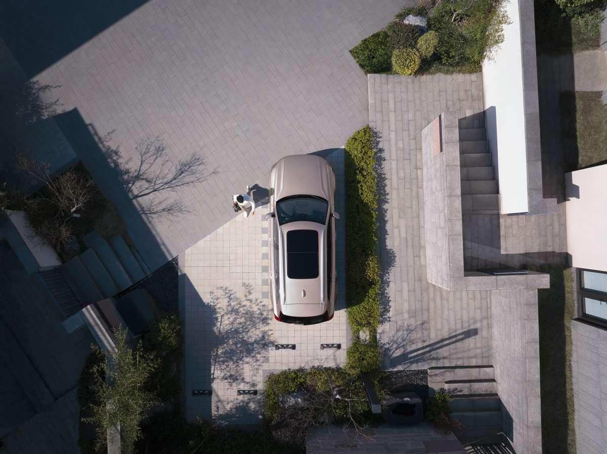 沃尔沃以47.9万起的价格焕新上市的全新XC90以独特的“克制智能”哲学给出与当