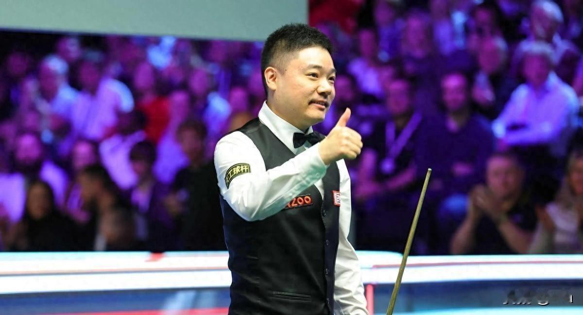 时隔五年，丁俊晖再次夺冠！大6岁妻子韵味十足，身份被曝不简单。丁俊晖2024年在