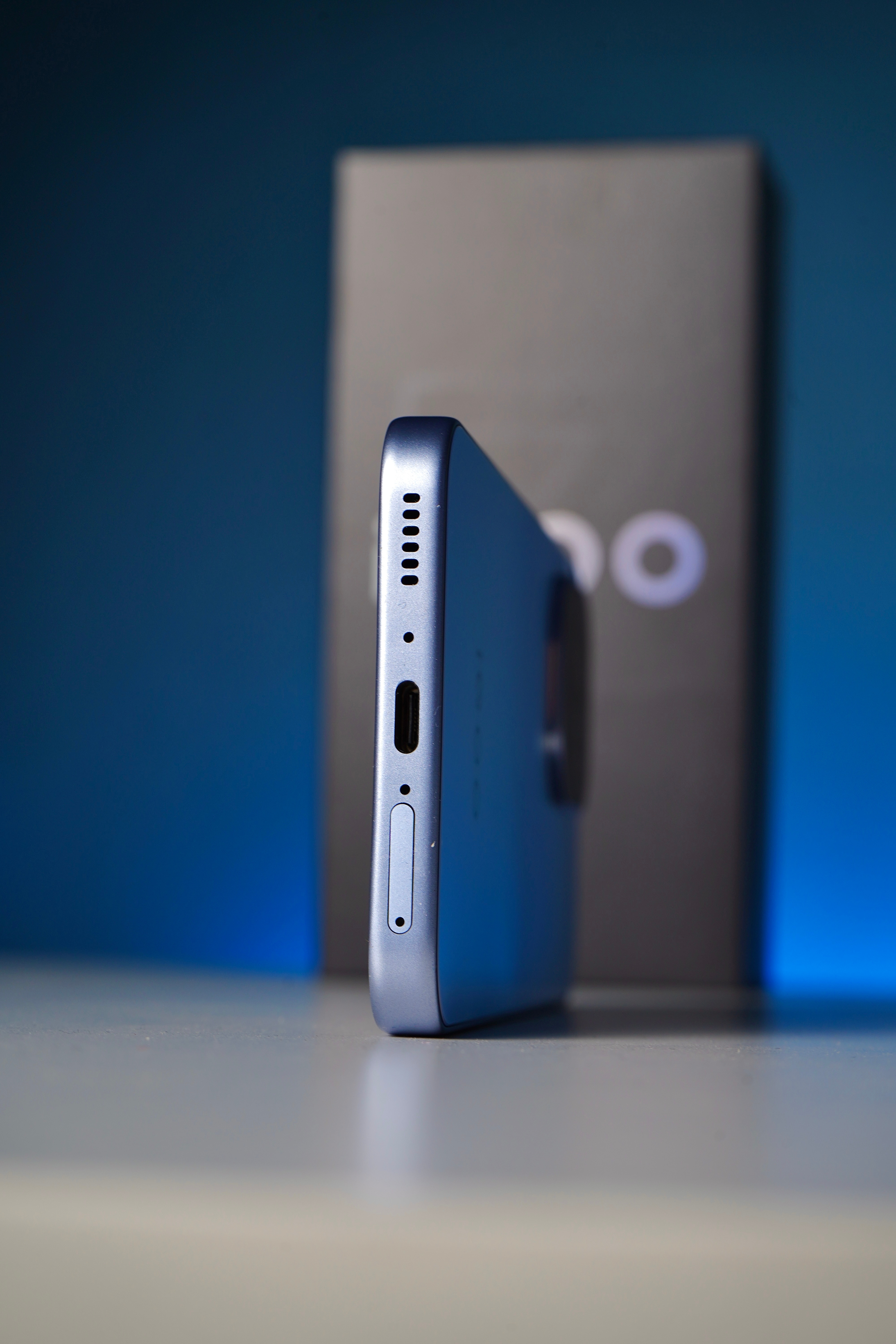 iQOO Z11要来了，先给大家看一些真机实拍，产品整体还是挺有质感的，设计上没