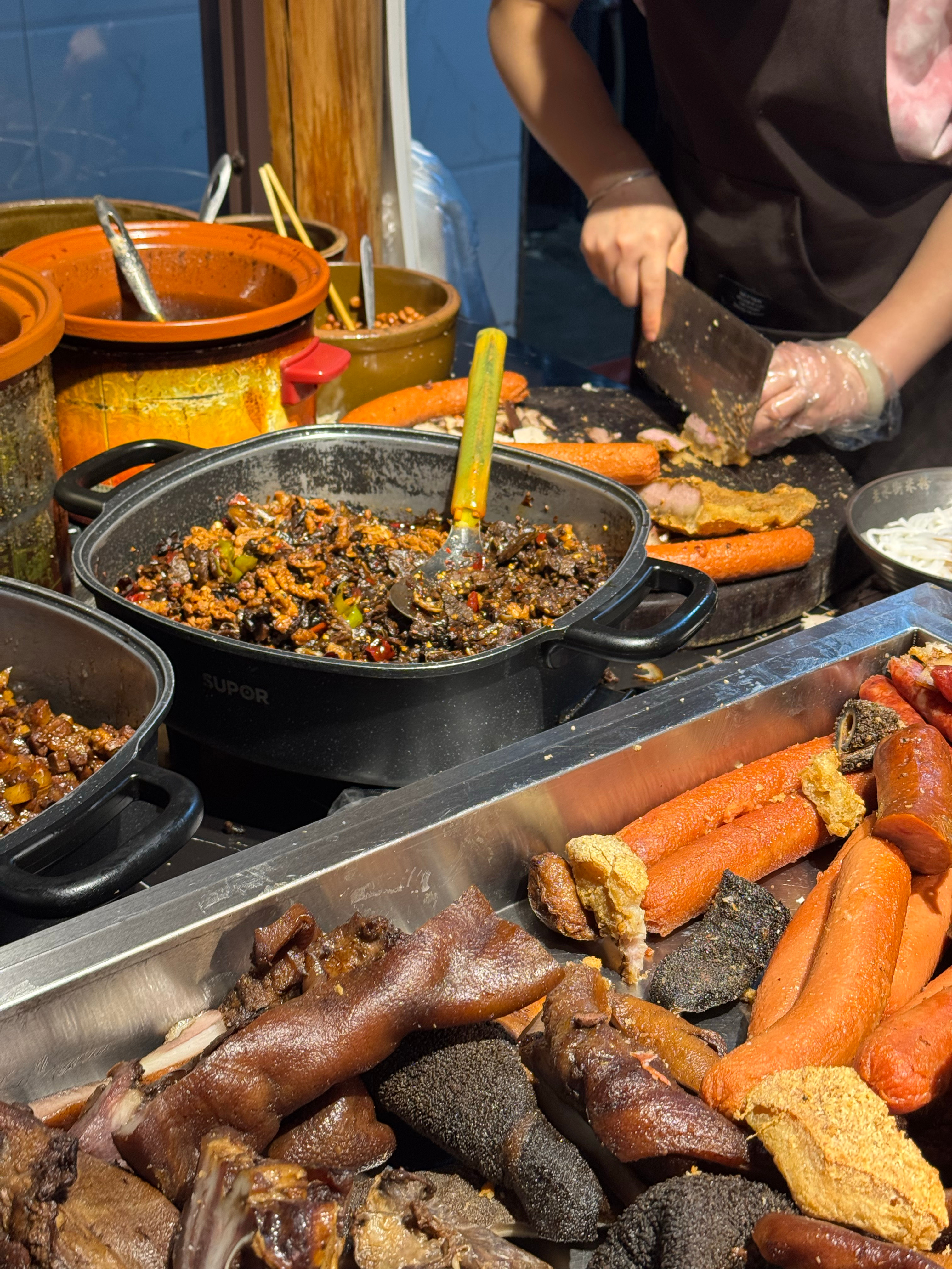 早☀️一碗干拌粉开启在桂林的一天🍜同样的配料昨天 3 人 39今天 3 人 2