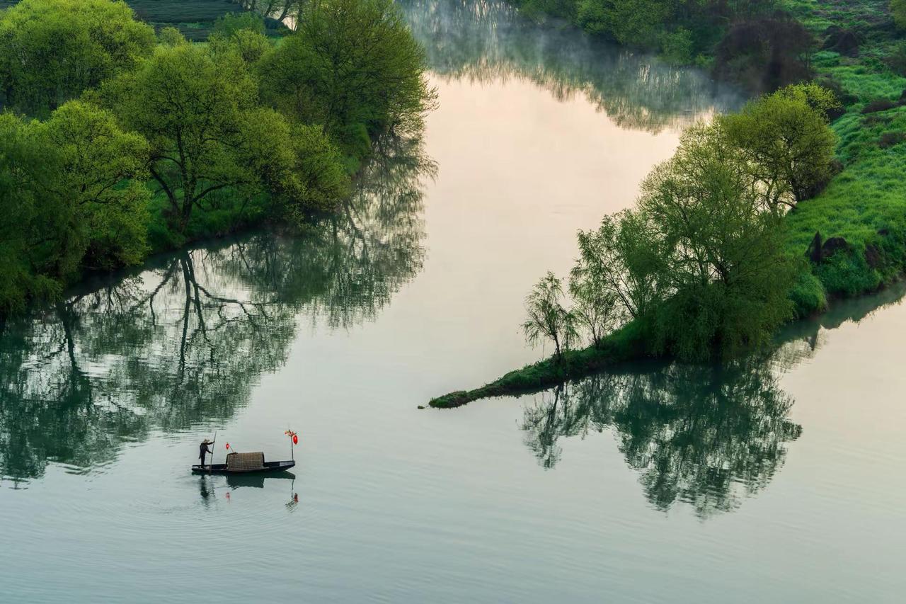婺源月亮湾。婺源月亮湾摄影 风光摄影 风景摄影 旅行摄影的诗意瞬间