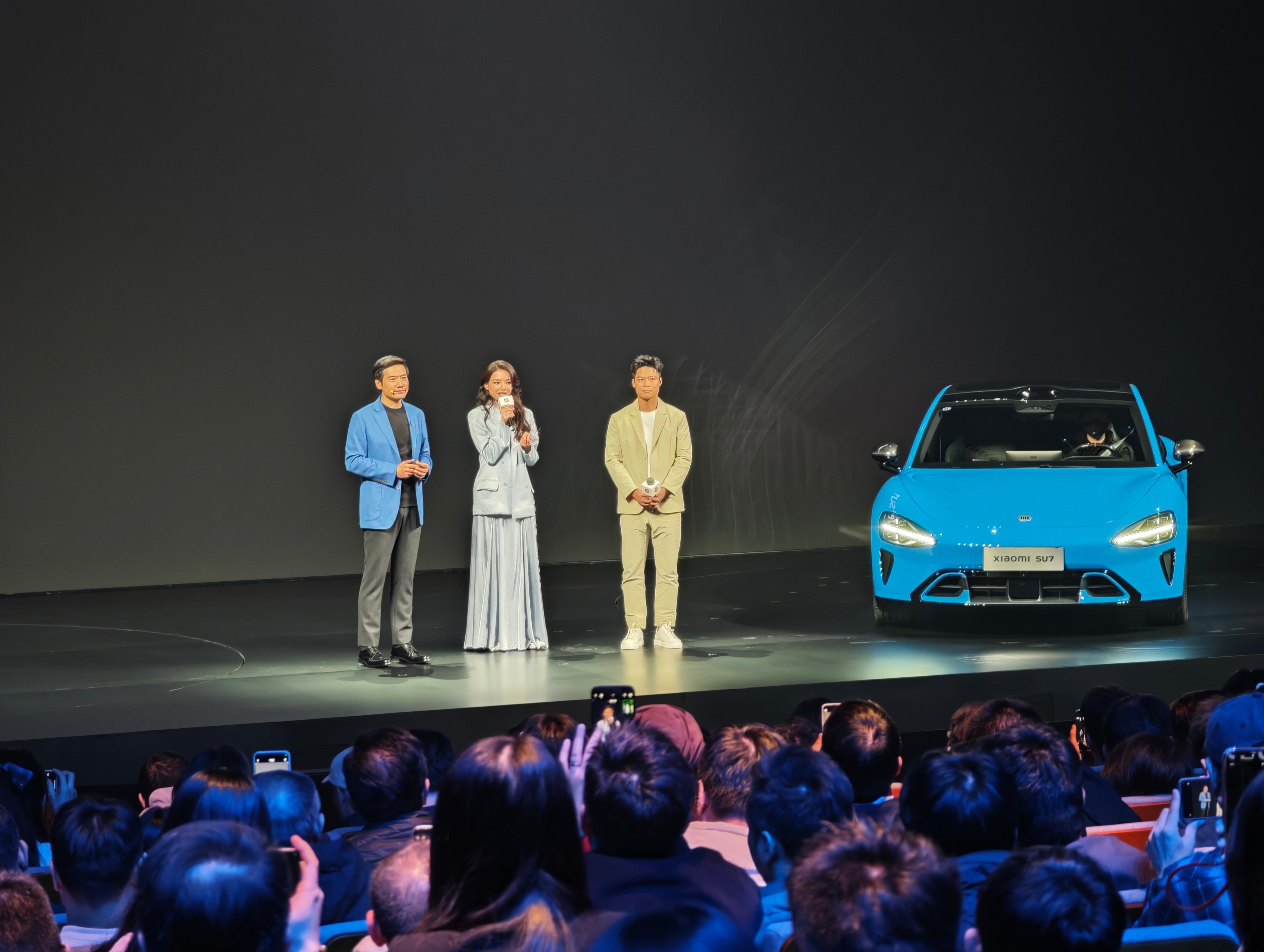 SU7...舒淇...苏神...雷神小米SU7