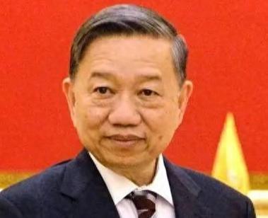 越南政府宣布了！ 

要求国内所有工厂还有普通老百姓，平日里都要节省用电，这不是