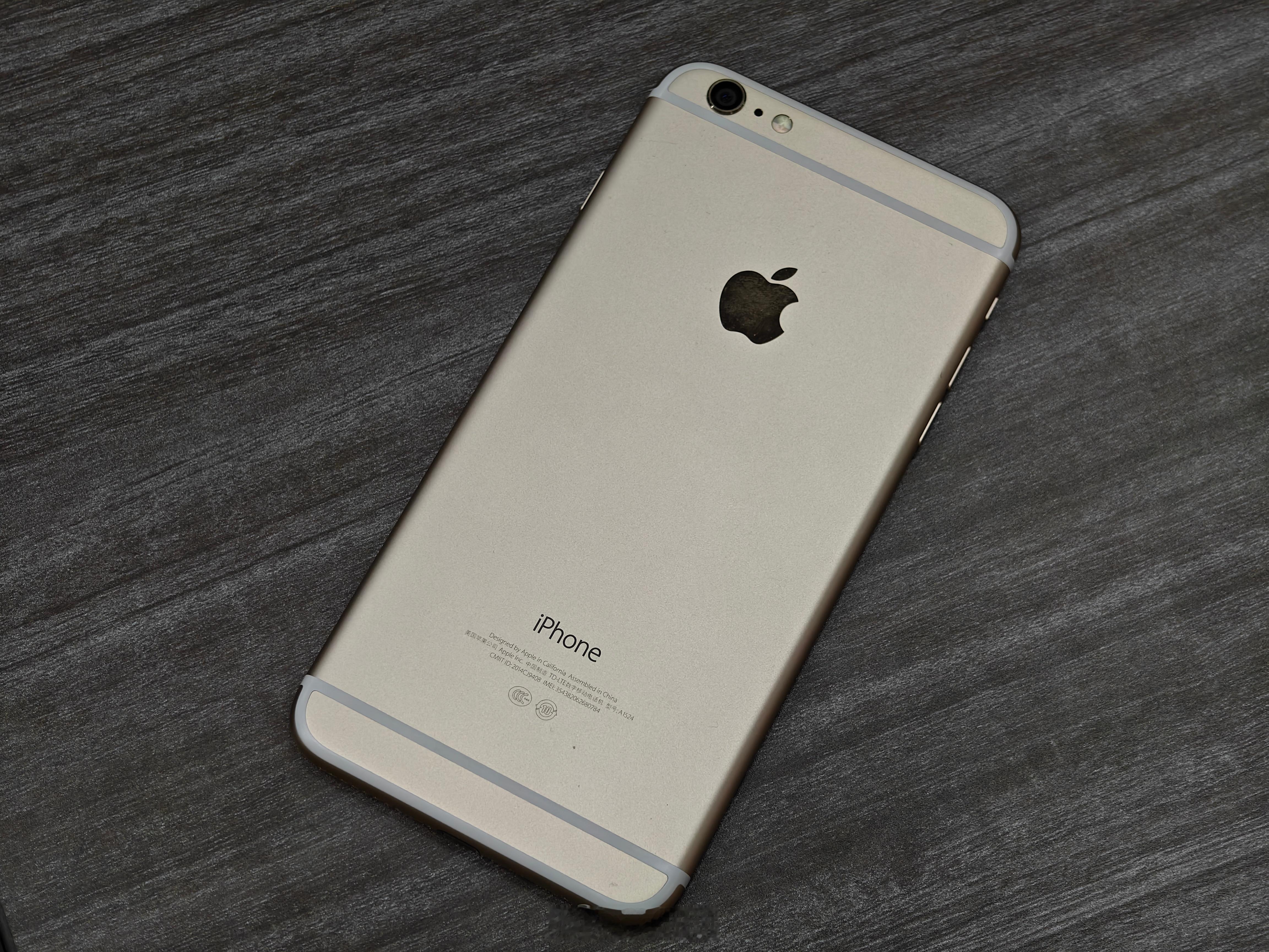 时过境迁，当年一代经典iPhone6终于也过时了，应该不会有很多人还在用了吧？我