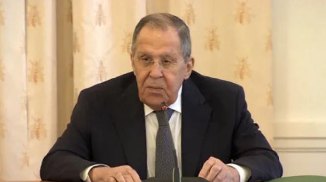 美国拦不住了！俄罗斯官宣对伊朗军售大单，拉夫罗夫一句话怼得美方哑口无言。
 
俄