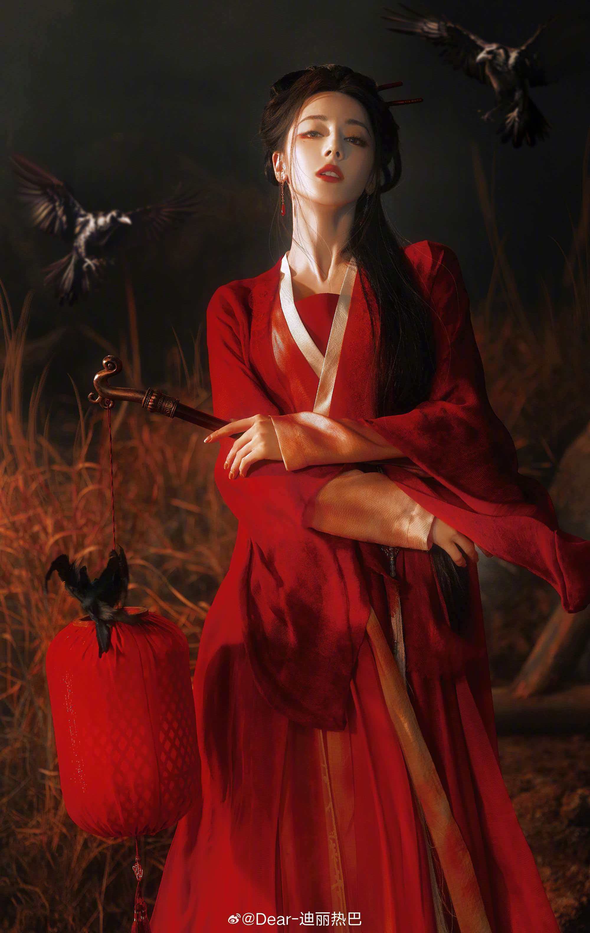 迪丽热巴白日提灯预约直奔四百万 数据实力出圈，预约冲刺四百万，妥妥待爆剧。迪丽热