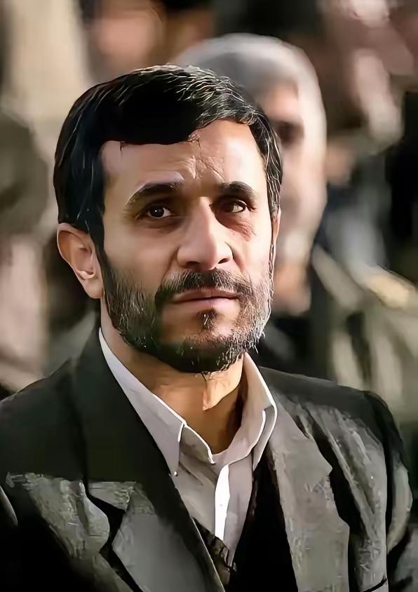 3月3日，伊朗伊斯兰革命卫队宣布：当天一大早他们用20架无人机和3枚导弹，把巴林