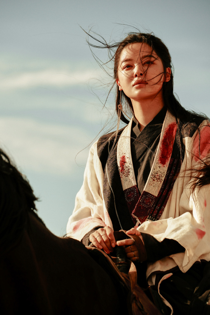 內娱最会拍侠女的导演 从选角到拍摄到剪辑，徐兵每一步都在做同一件事——让侠女做自