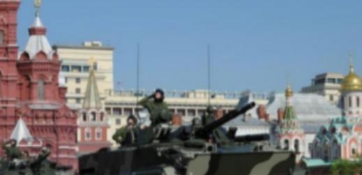 只要中国不动，美国就不敢和俄罗斯直接开战，同样，只要俄罗斯不动，美国也不敢轻易和