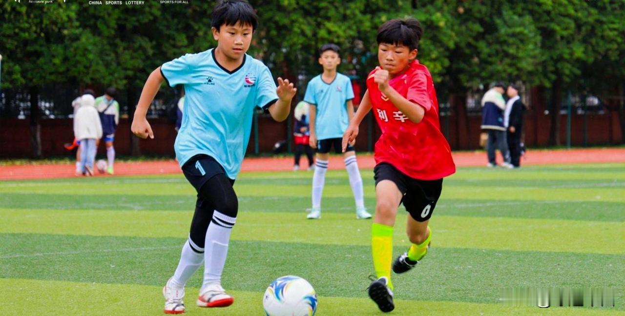 新建元2034杯第六届U12小学生足球大会八强阶段比赛全部结束，四强名单正式确定