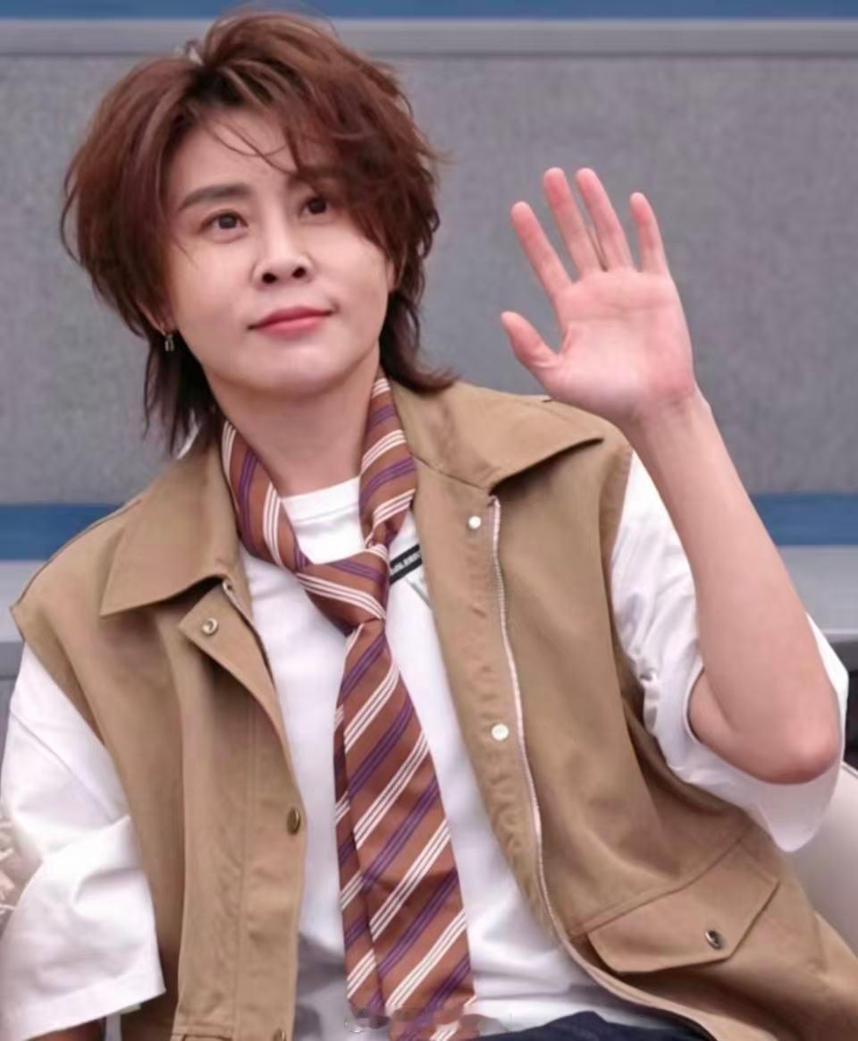 王濛瘦了好多王濛瘦了好多啊都有下颌线了！王濛瘦的都有下颌线了