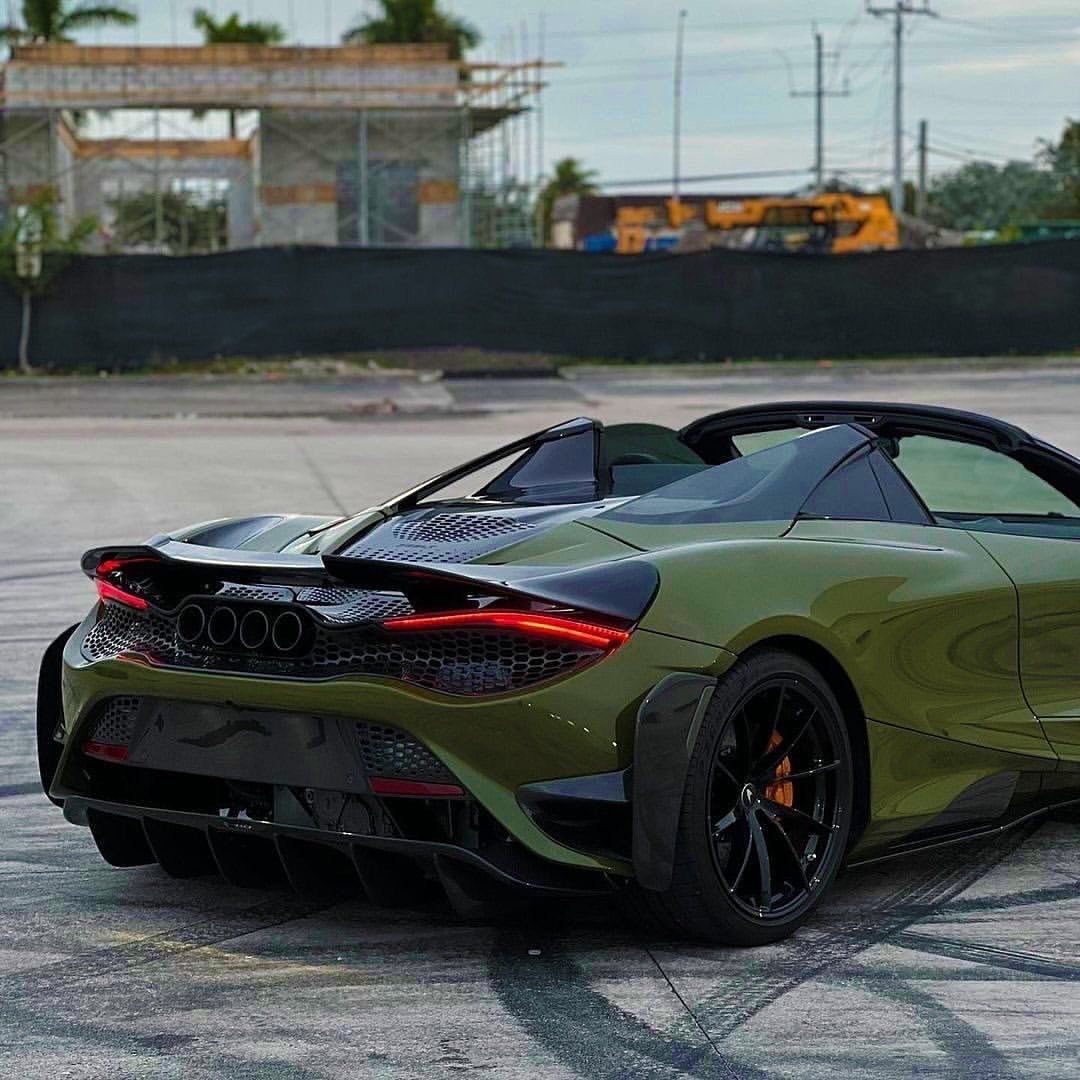 迈凯伦 765LT！引擎：4.0升双涡轮增压V8！生产年份：2022—马力：76