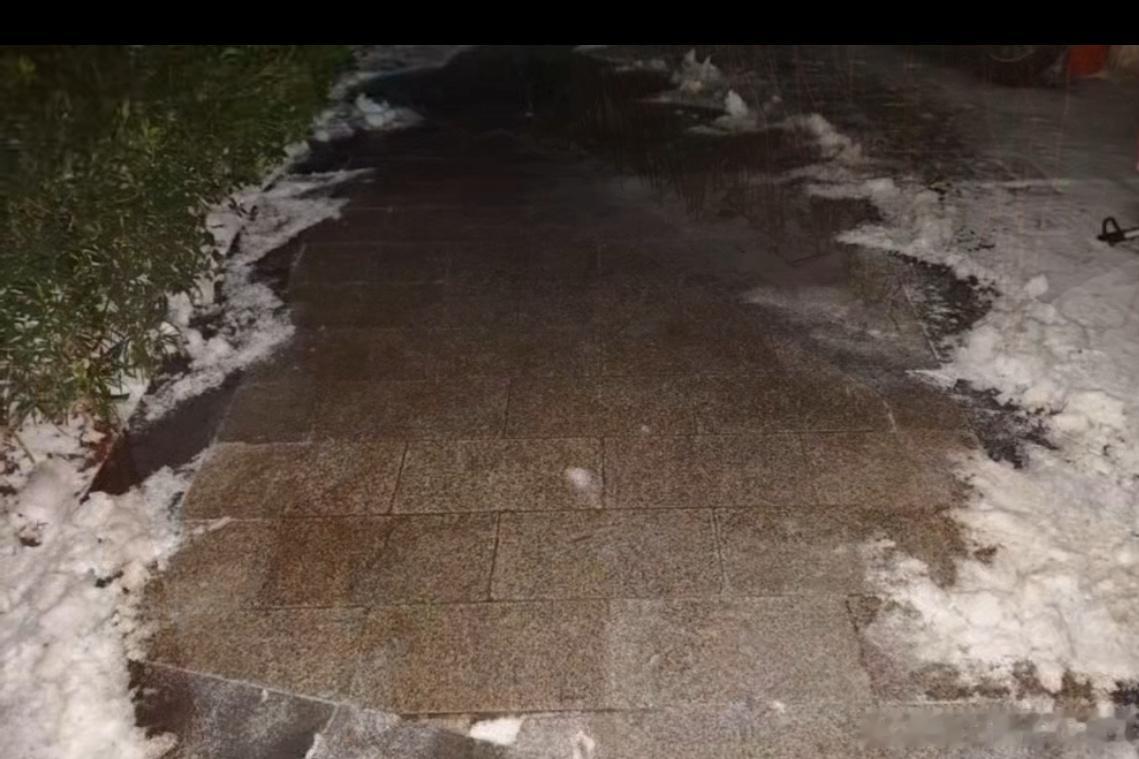 武汉冷热分明，有人嫌受罪，总夸昆明四季如春。但若没有四季更迭，还算四季吗？其实只