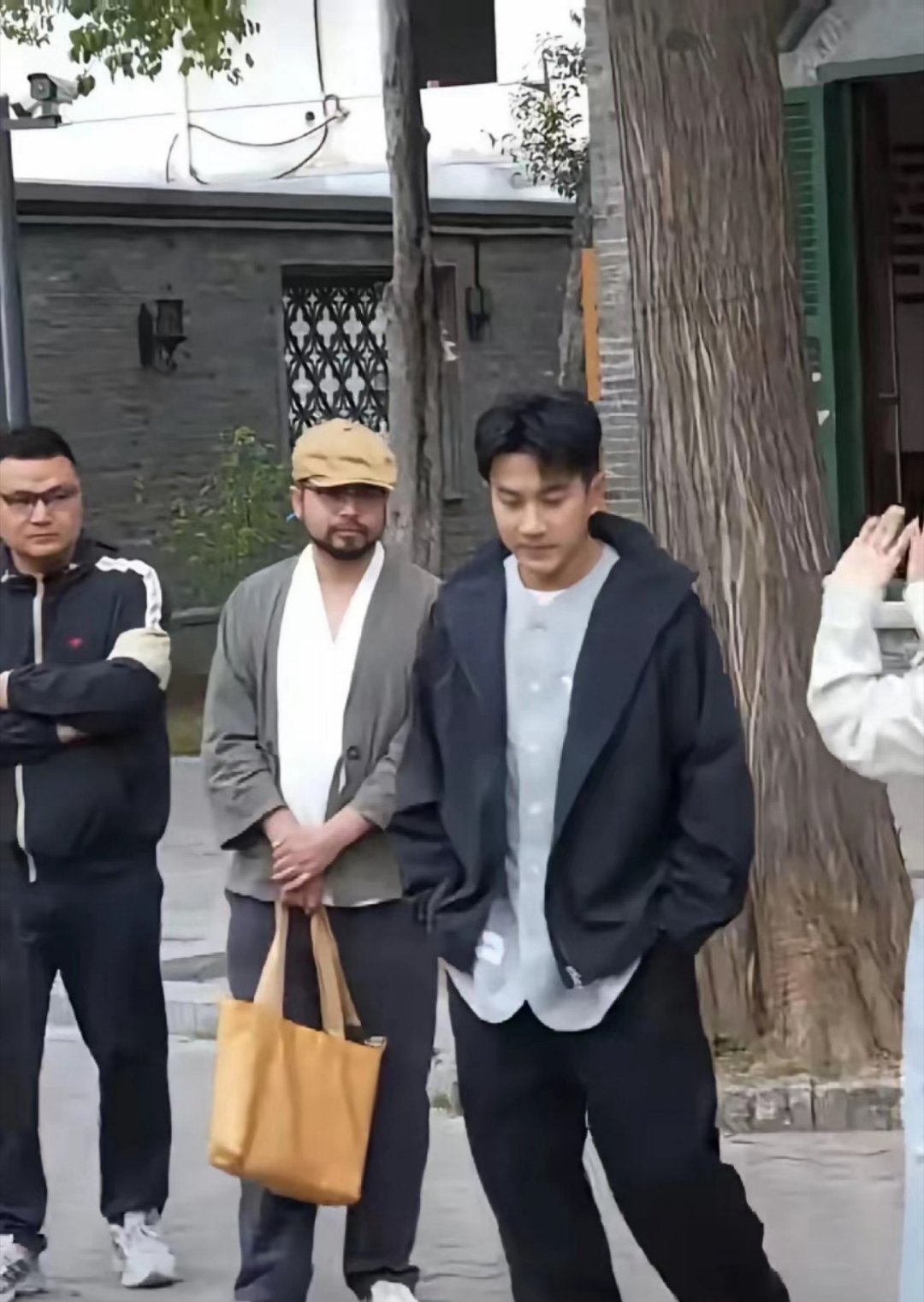51岁还这么年轻，不愧是当初女顶流看上的男人 ​​​