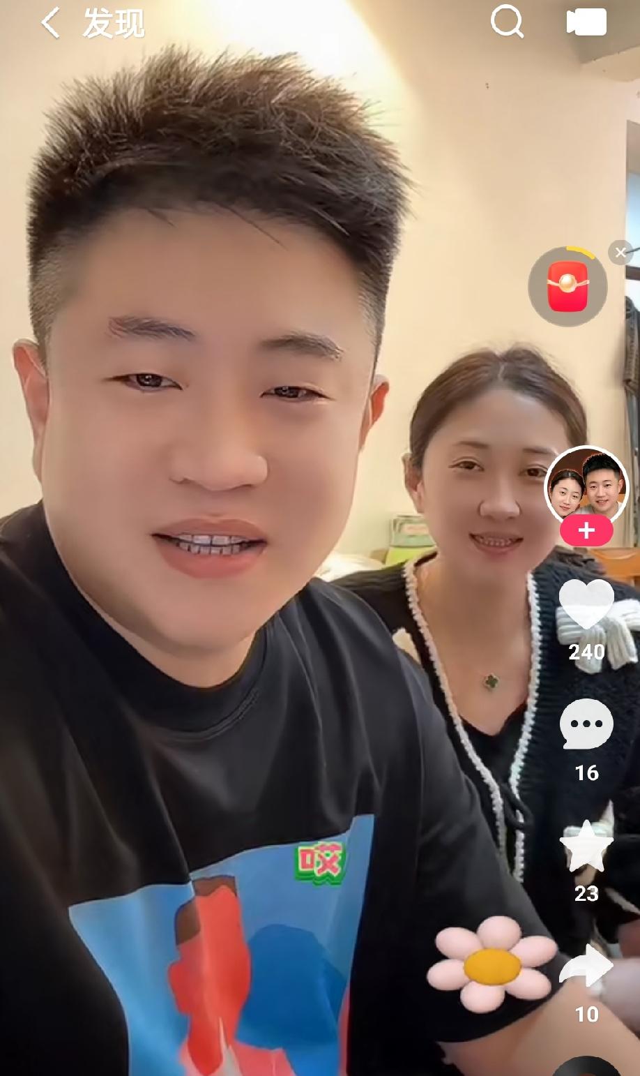 王亮是个孝顺孩子，总是和爷爷在一起。这不，王亮录歌，对爷爷说：你跟我去呗爷，你给