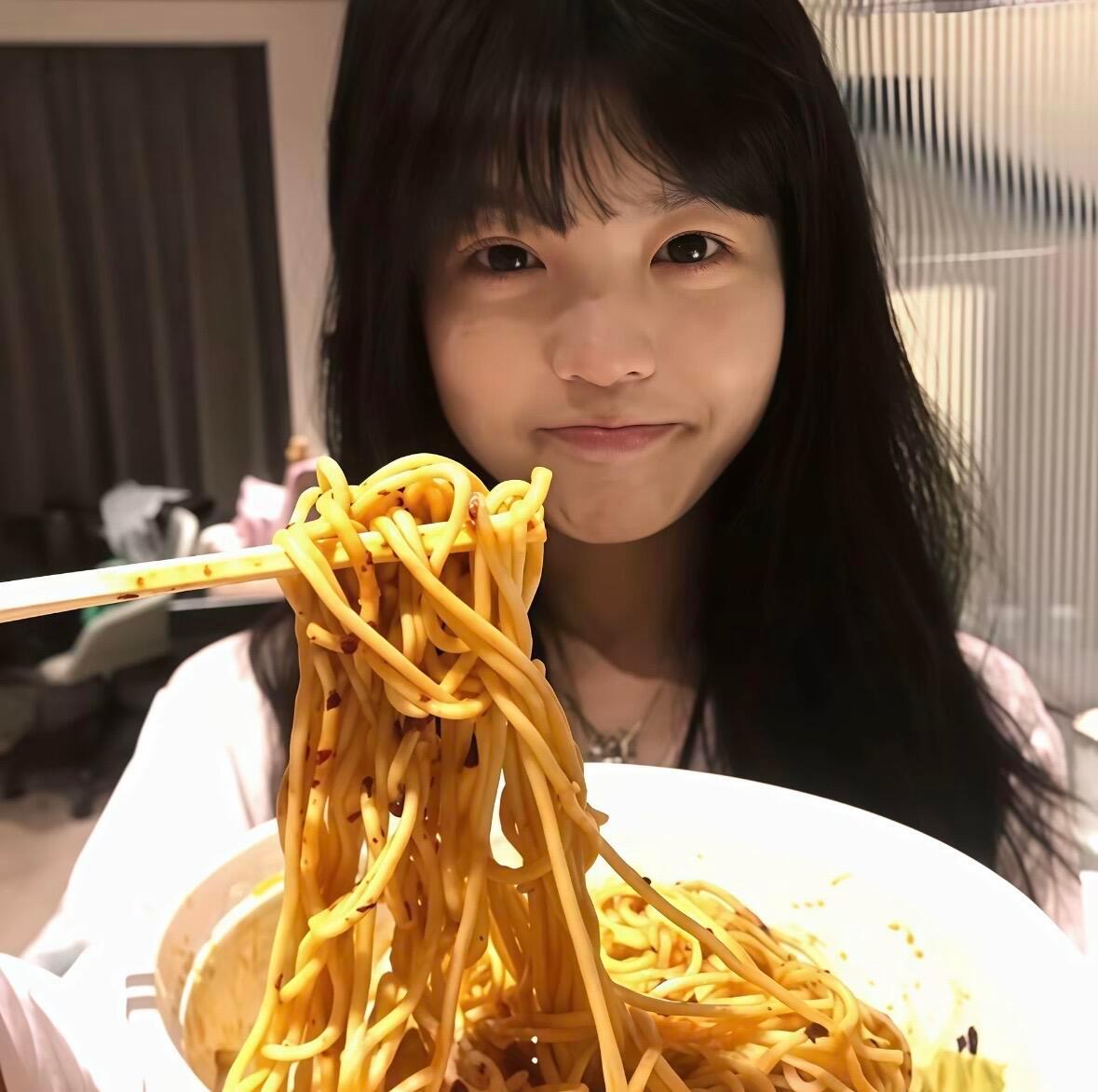 -𝐒𝐇𝐀𝐑𝐄｜𝔀𝓮𝓬𝓱𝓪𝓽 情侣头像｜氛围感头像 𐙚🎞